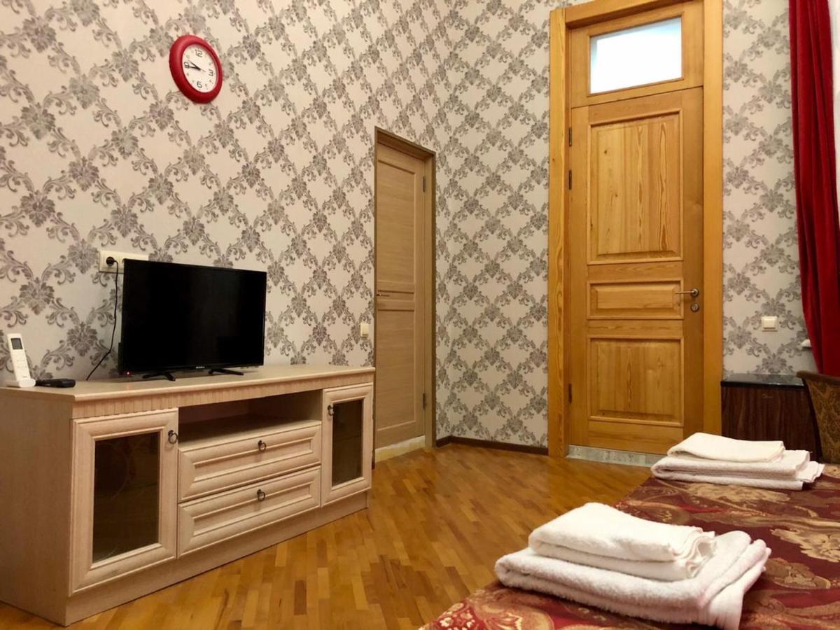 Бутик-Отель Белый Дом Балерины سوخومي المظهر الخارجي الصورة